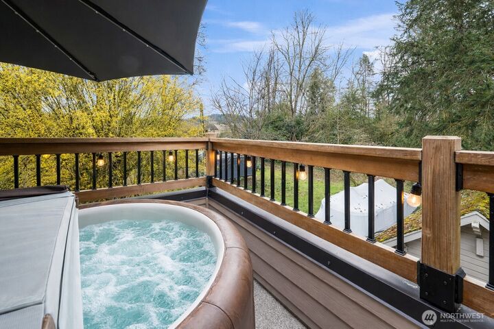 Property Photo:  15014  106th St E  WA 98374 