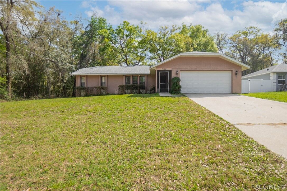Property Photo: 6022 E Slate Street FL 34452