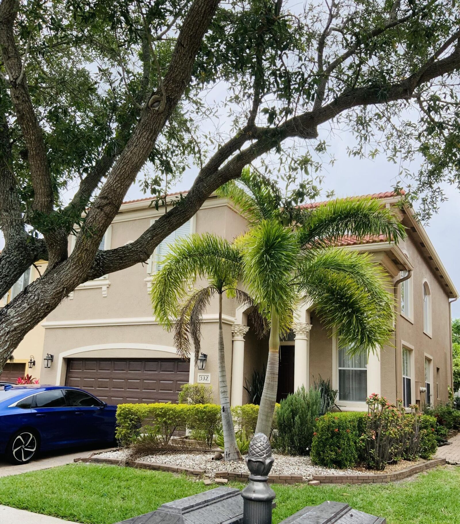 Property Photo: 532 Gazetta Way FL 33413