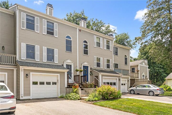 Property Photo: 506 Clarks Row RI 02809