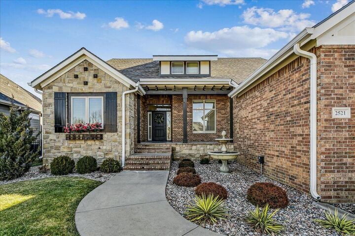 Property Photo:  2521 N Rosemont Ct  KS 67228 