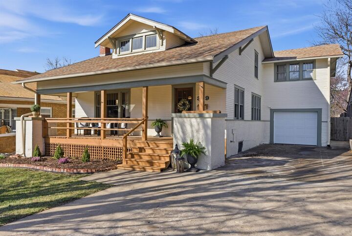 Property Photo: 329 S Clifton Ave KS 67218