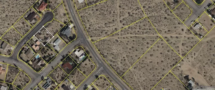 Property Photo: 001 Cuisse Lane 33 CA 92004