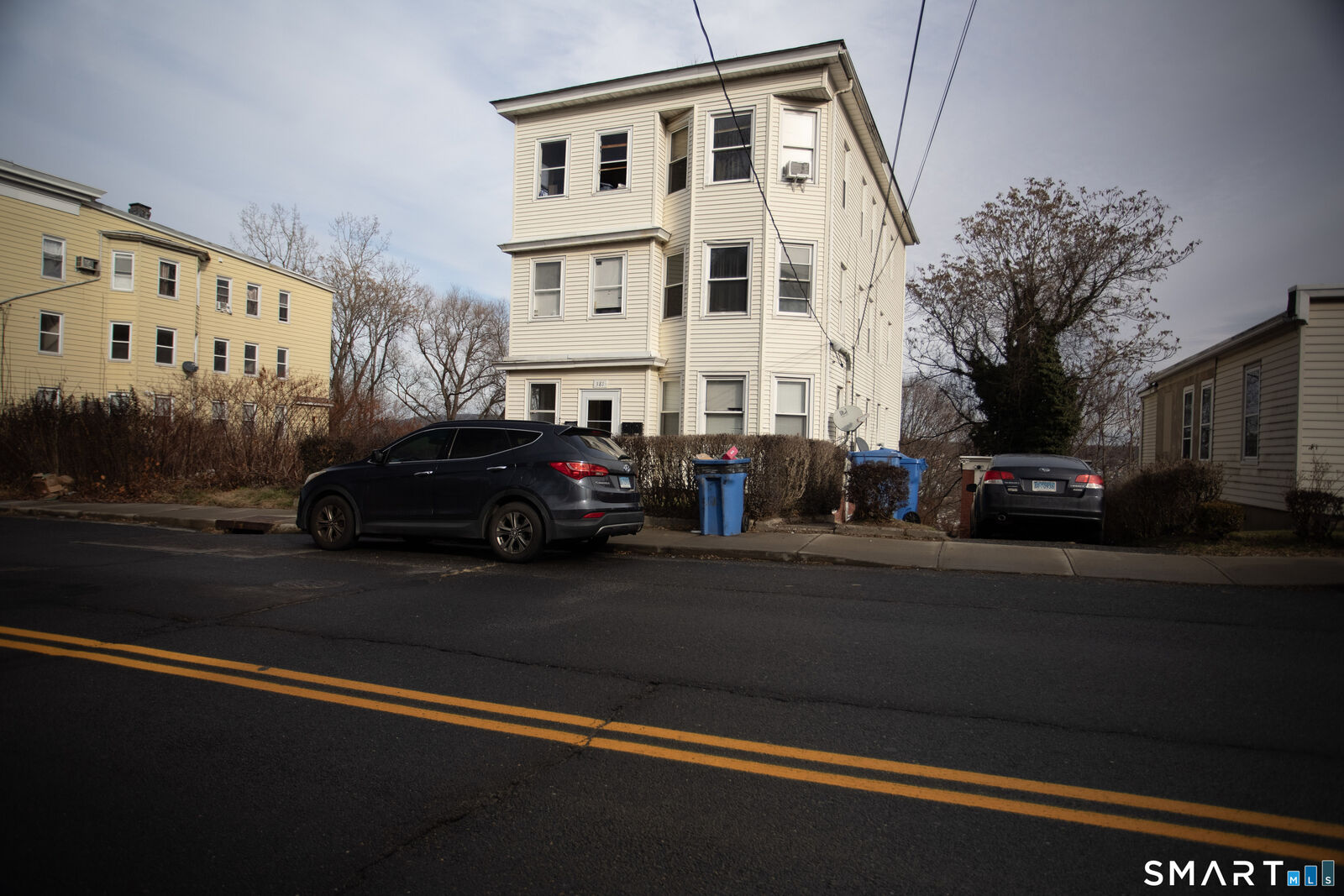 Property Photo: 381 Congress Avenue CT 06708
