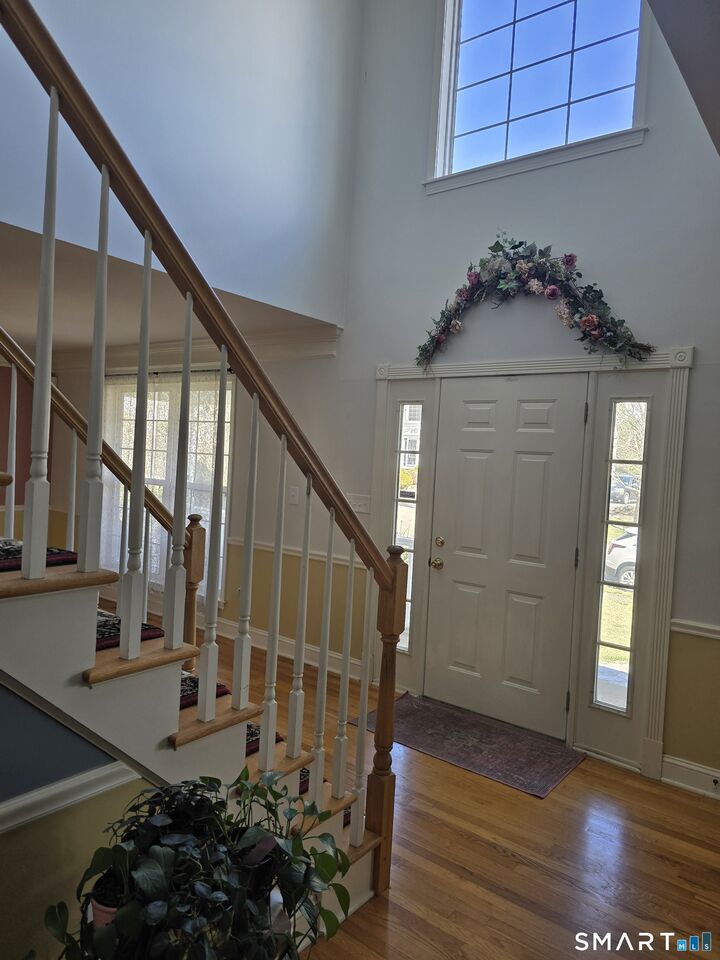 Property Photo:  30 Commodore Hull Drive  CT 06418 