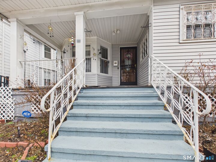 Property Photo:  500 Park Street  CT 06608 