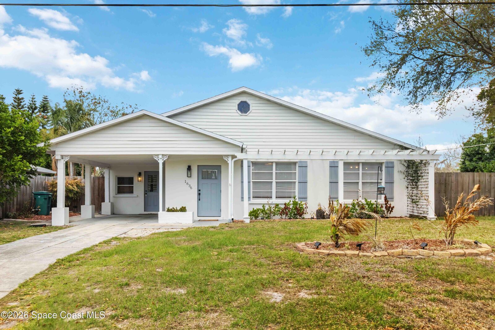 Property Photo:  1636 Grandview Way  FL 32935 