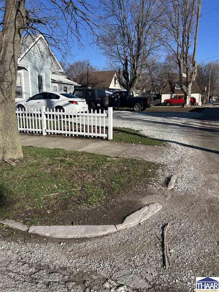 Property Photo: 1112 Buckeye Street IN 47804