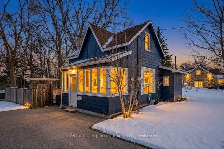 Property Photo: 39 Grove Street W ON L4N 1M6