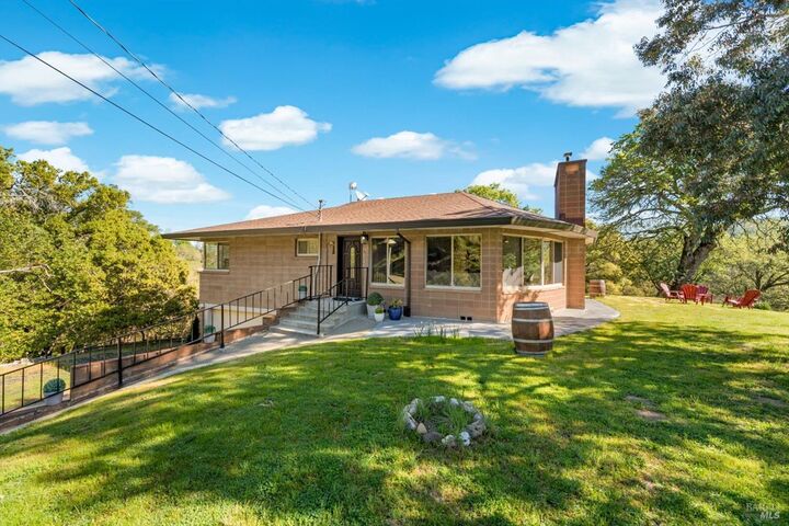 Property Photo:  188 Country Club Lane  CA 94558 