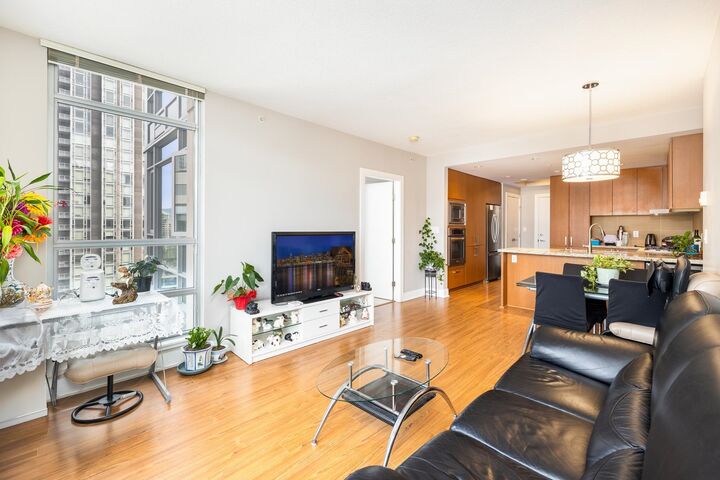 1155 The High Street 2206 — photo 1