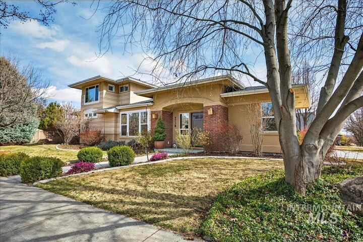 Property Photo: 4738 S Longmoor Ave ID 83709