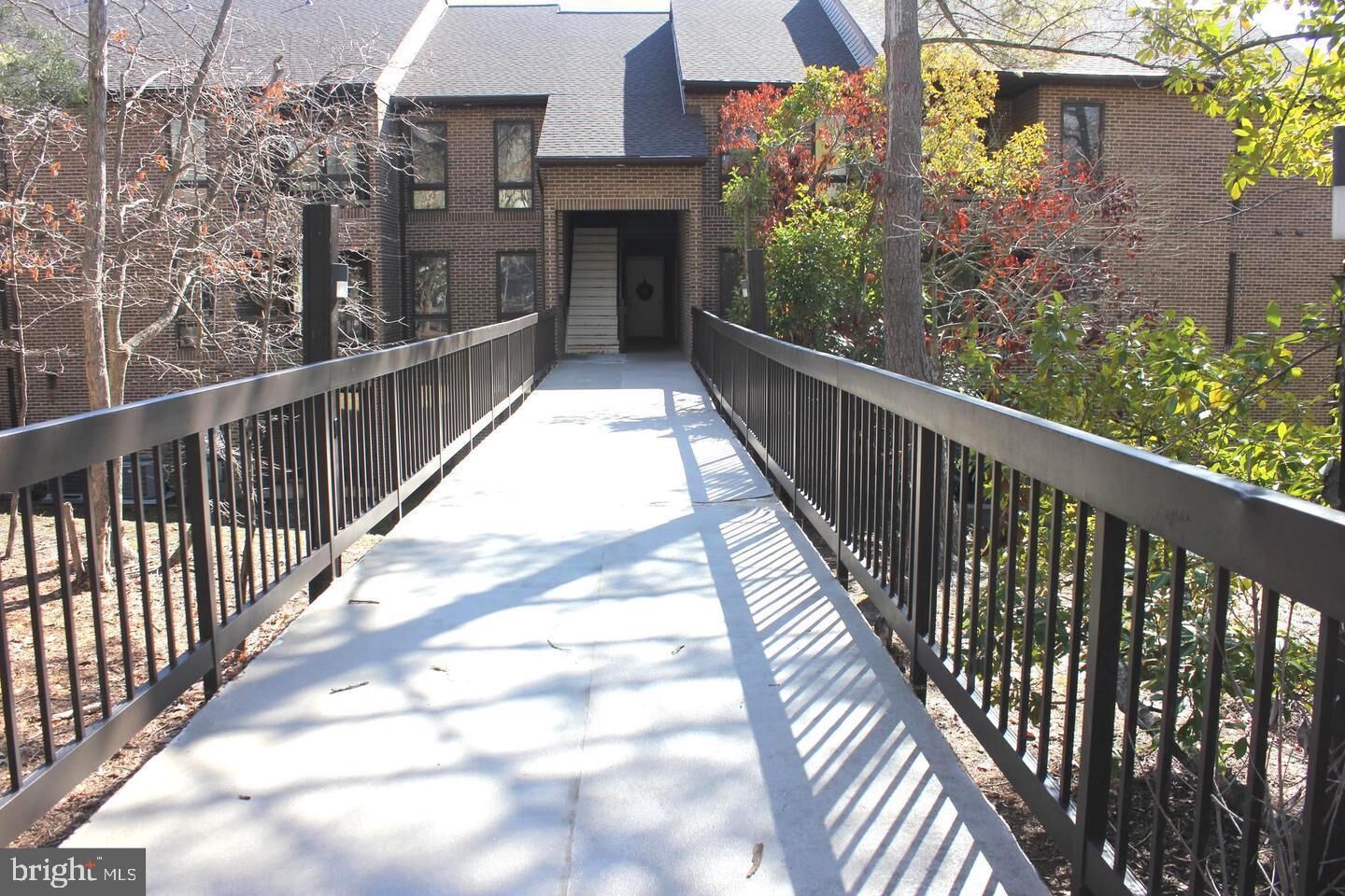 Property Photo:  44759 Woodlake Court 6C  MD 20619 