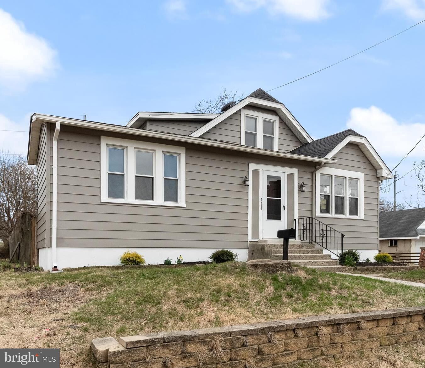 Property Photo:  516 Huntington Avenue  NJ 08029 