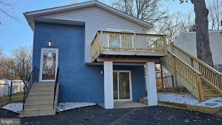 Property Photo:  712 White Sands Drive  MD 20657 