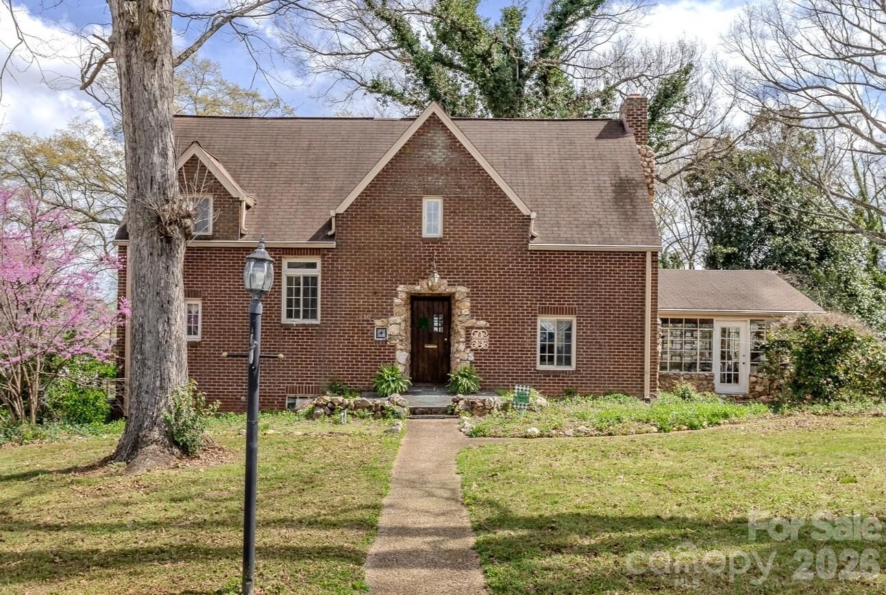 Property Photo:  210 N Gaston Street  NC 28086 