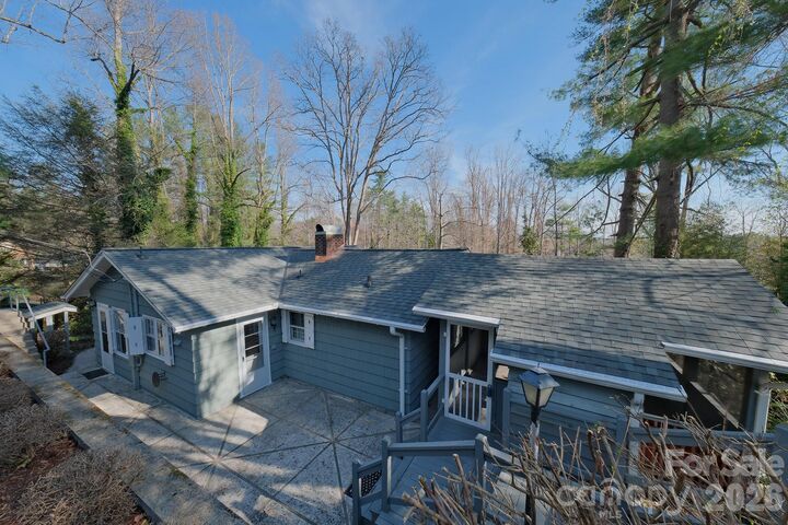 Property Photo: 71 Norfolk Lane NC 28739