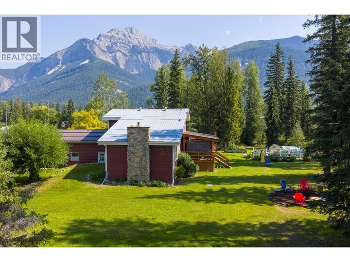 Property Photo: 1732 Oberg Johnson Road BC V0A 1H1