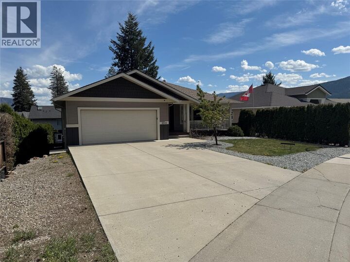 2049 Skyview Crescent — photo 1