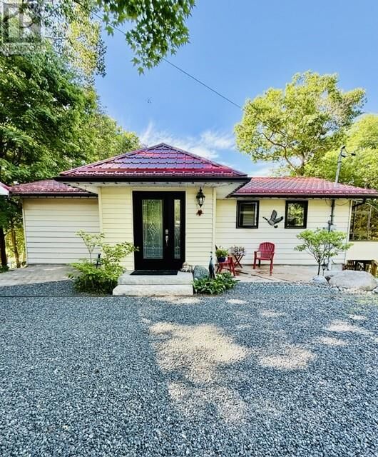 309 Clear Lake Drive — photo 1