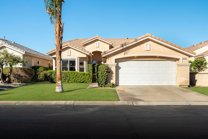 Property Photo:  44719 Alexandria Vale  CA 92201 