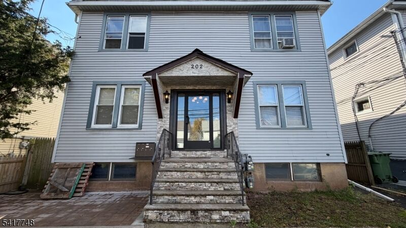 Property Photo:  202 S Stiles St 2  NJ 07036 