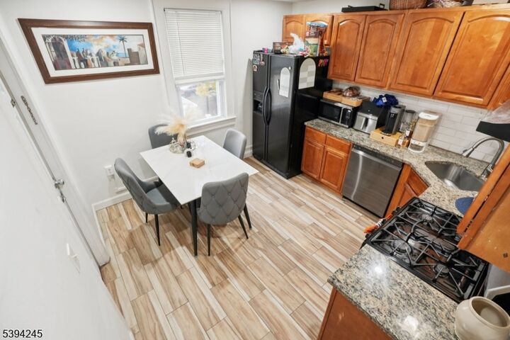 Property Photo:  648 Myrtle St  NJ 07202 