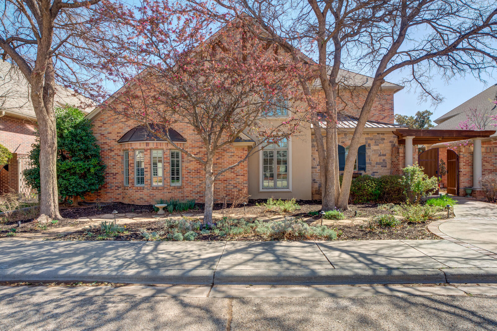 Property Photo:  2311 York Avenue  TX 79407 