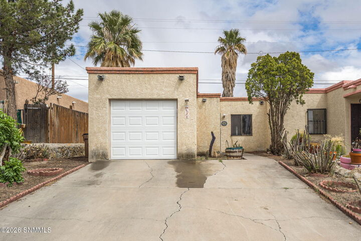 Property Photo:  628 Cindy Place  NM 88001 