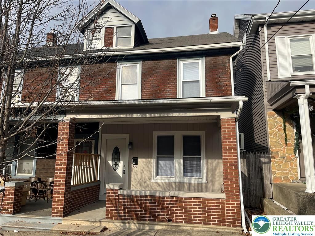 Property Photo:  616 E 5th Street  PA 18015 