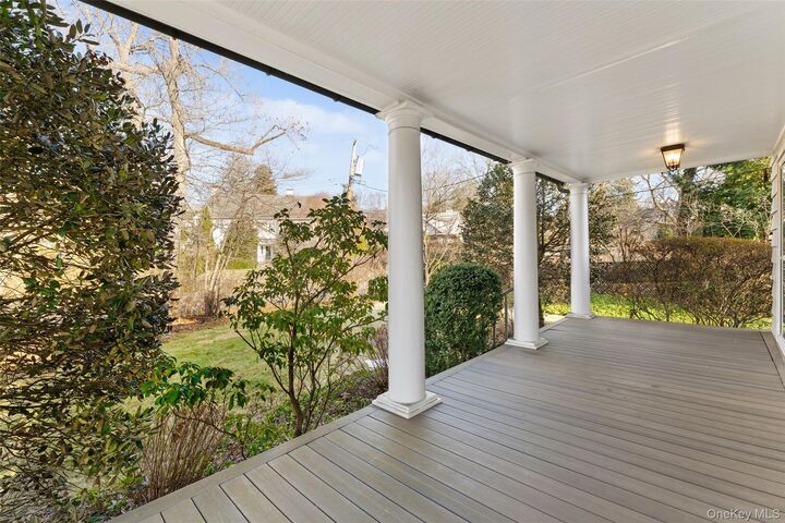Property Photo:  2 Oakwood Place  NY 10583 