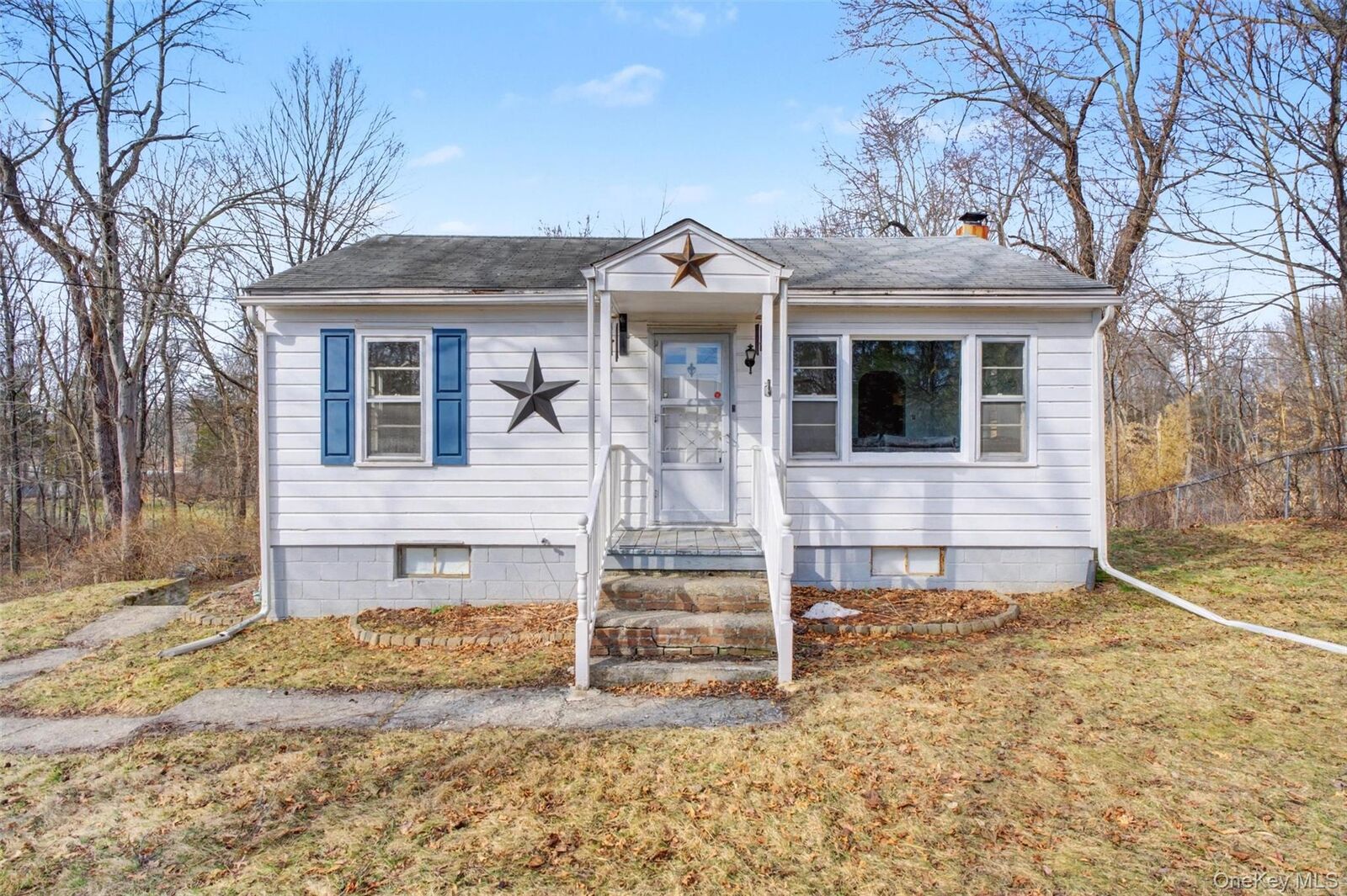 Property Photo:  566 Old State Road  NY 12590 