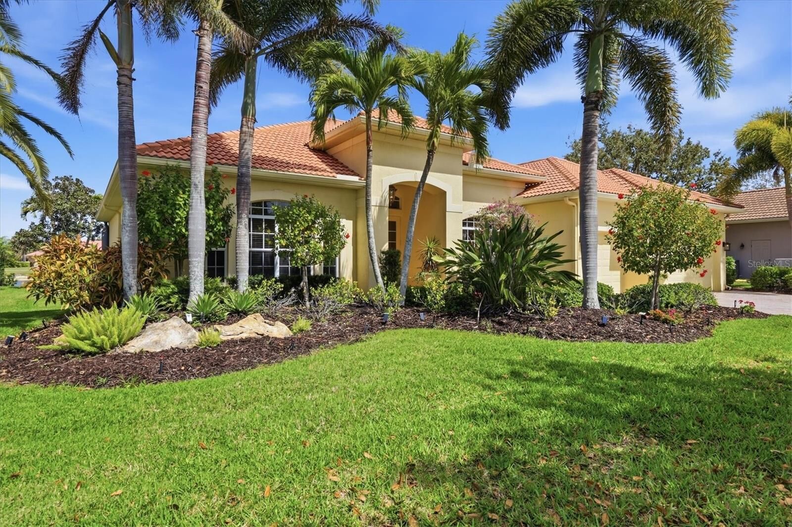 Property Photo:  1251 Tuscany Boulevard  FL 34292 