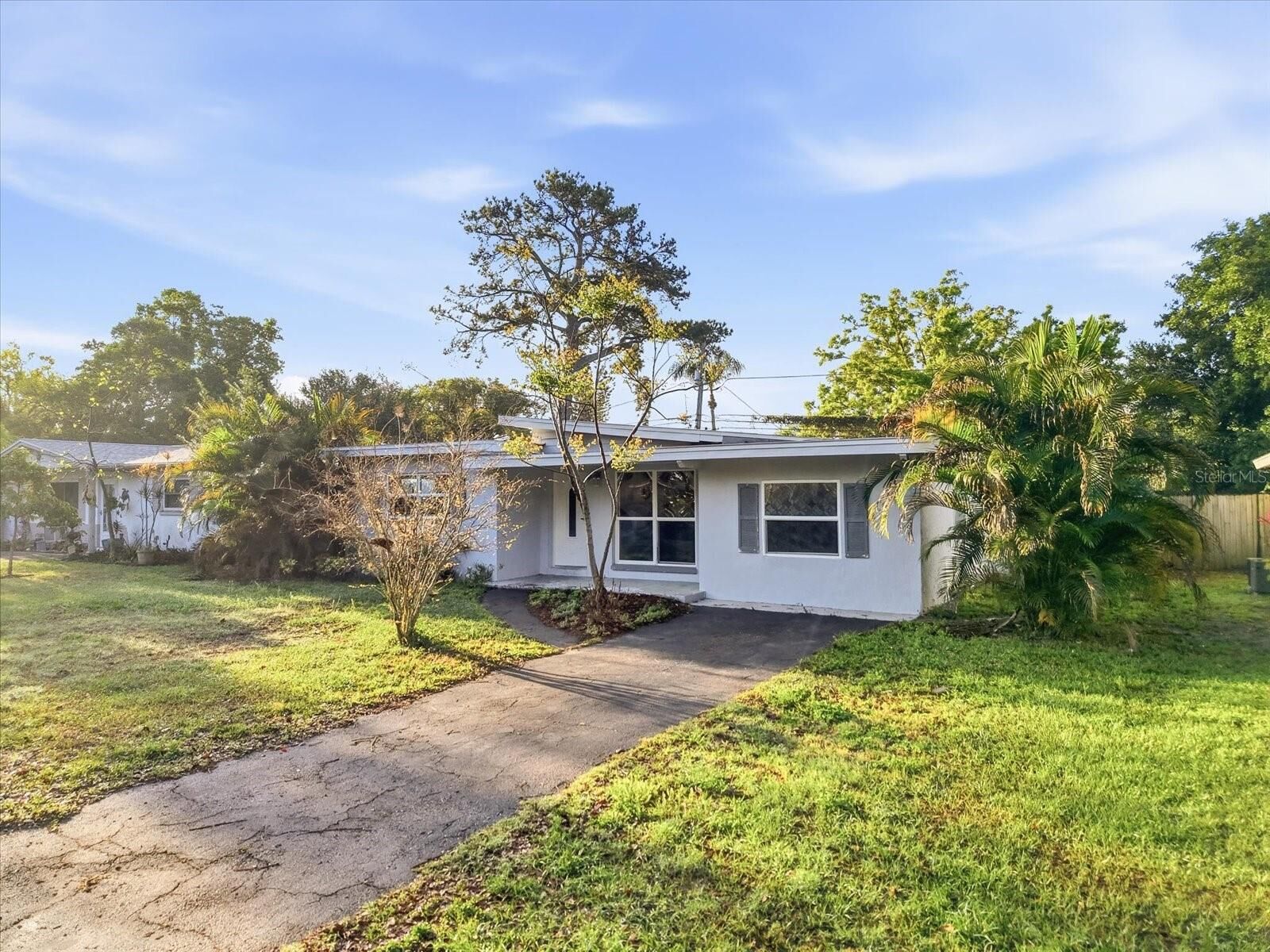 Property Photo: 1949 Pinehurst Drive FL 33763