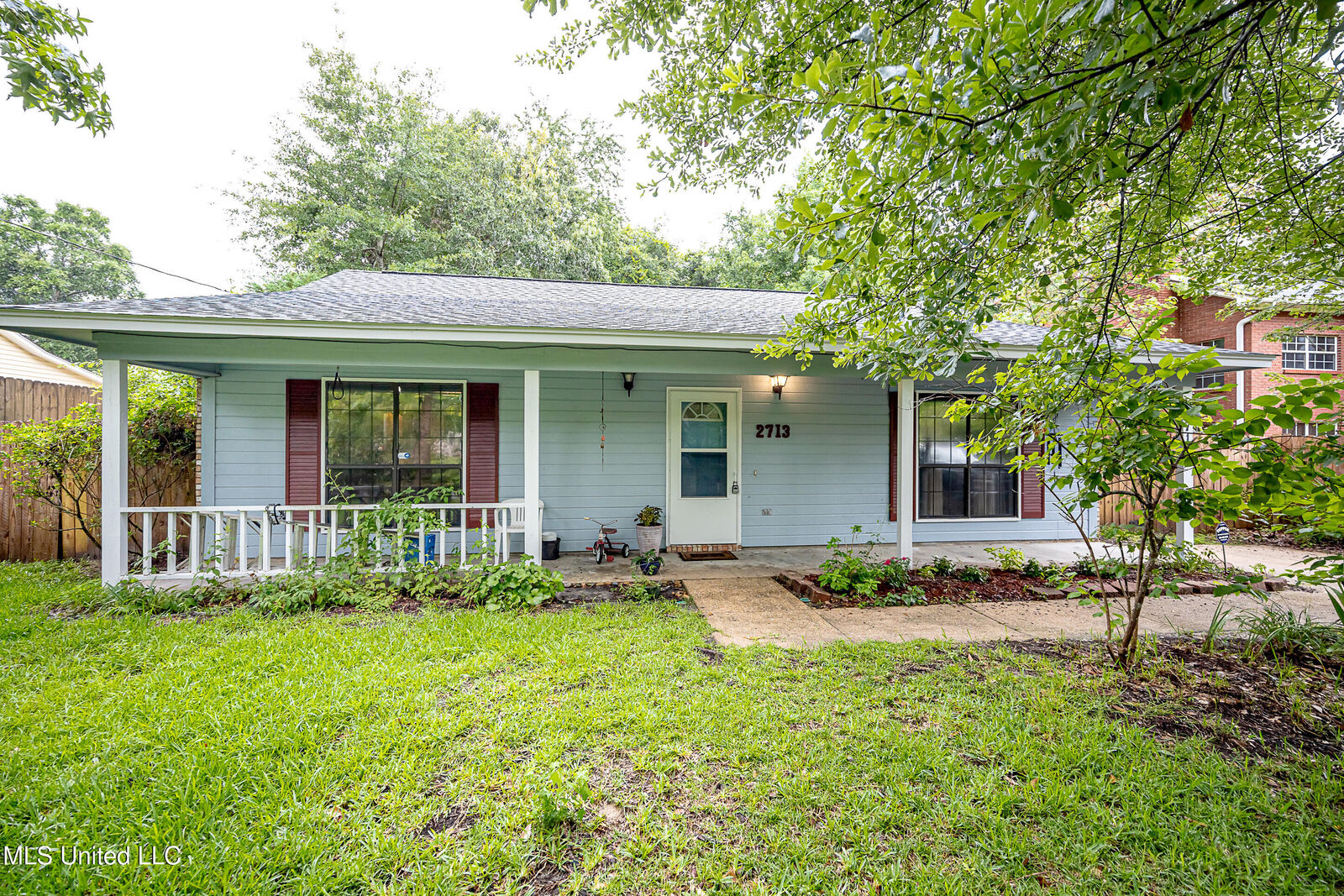Property Photo:  2713 N 6th Street  MS 39564 