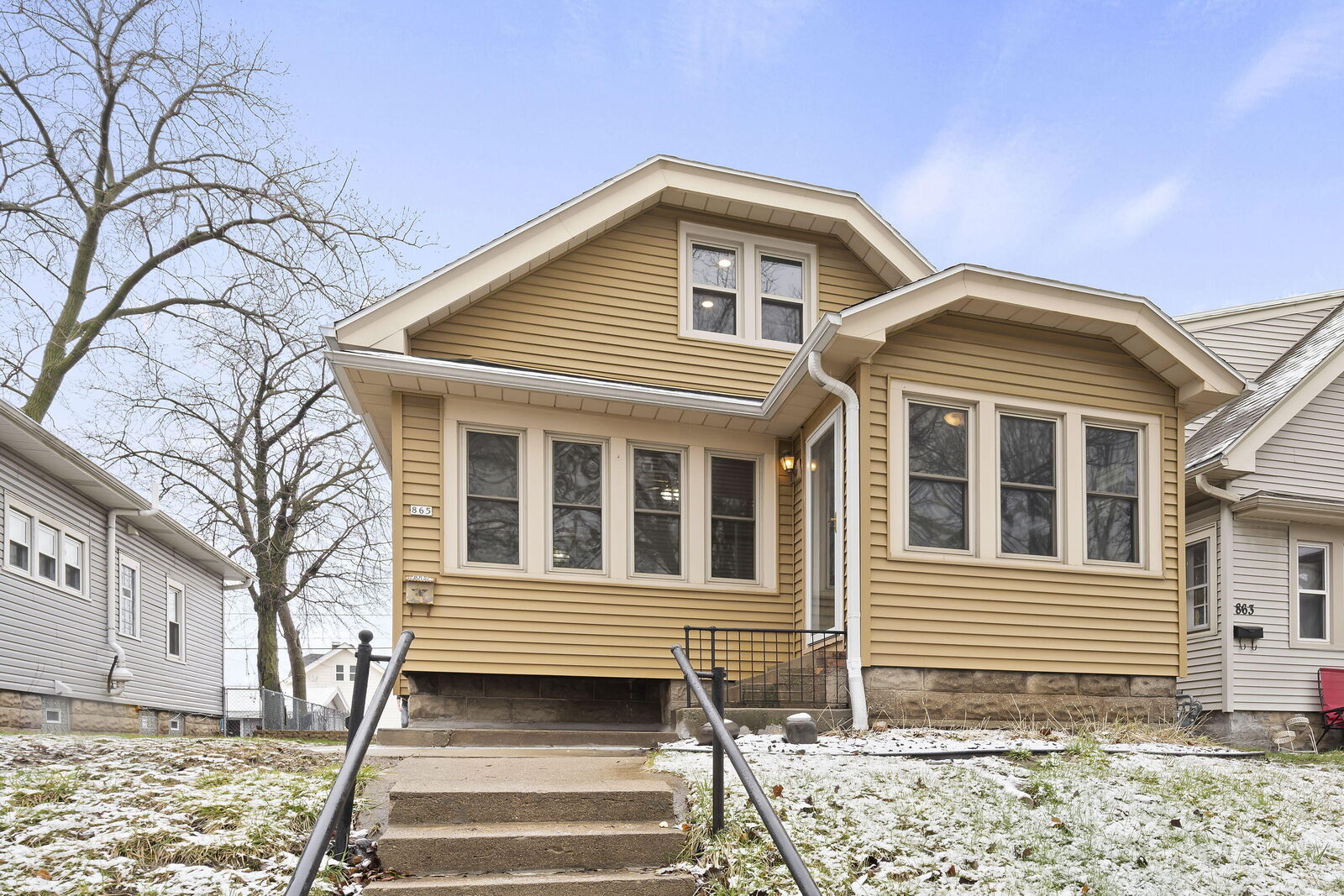 Property Photo: 865 S 75th St WI 53214