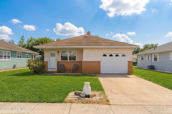 Property Photo:  55 Scarborough Place  NJ 08757 