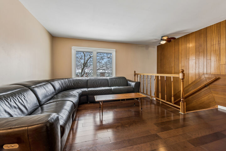 Property Photo:  135 Ambassador Avenue  IL 60446 