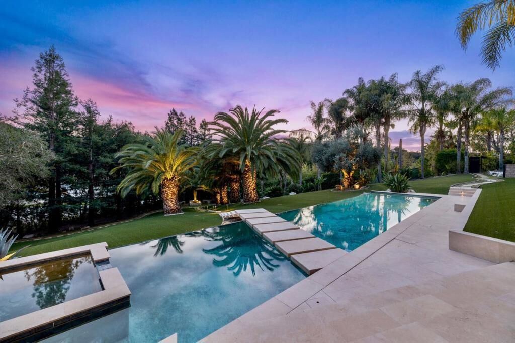 Property Photo: