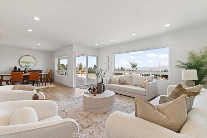 Property Photo:  28829 Crestridge  CA 90275 