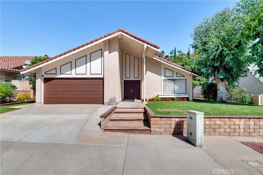 Property Photo:  1612 Kiowa Crest Drive  CA 91765 