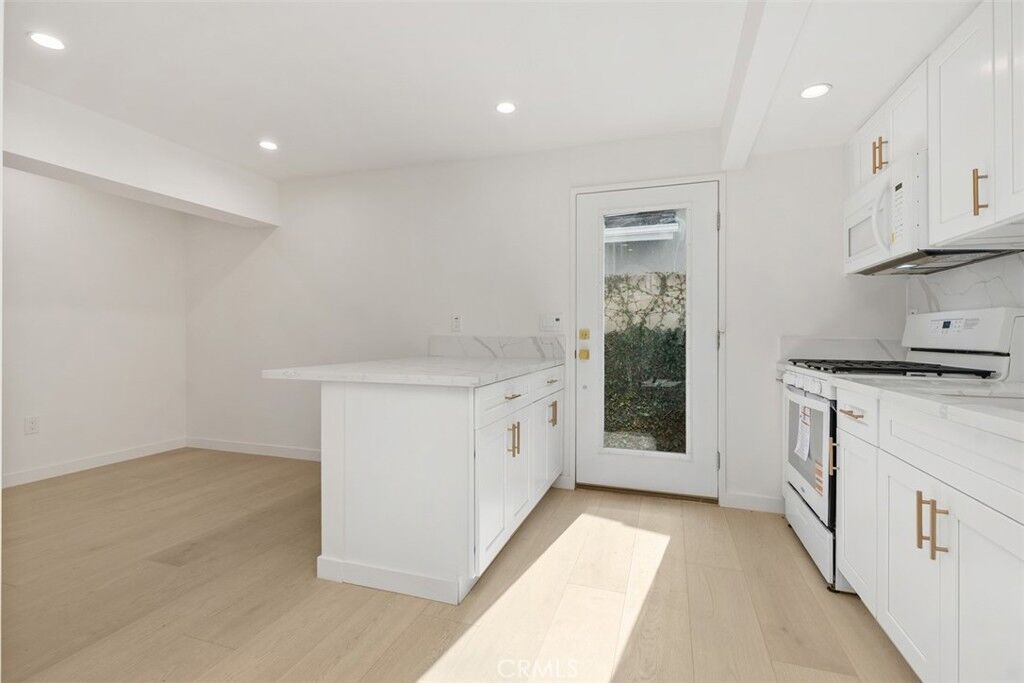 Property Photo:  3926 Acacia Street  CA 92606 