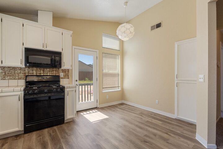 Property Photo:  7856 Crestleigh Court  CA 95843 