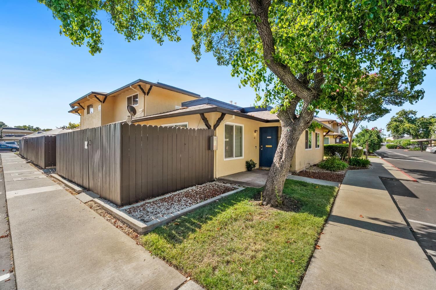 Property Photo:  56 W Elliot Street 61  CA 95695 