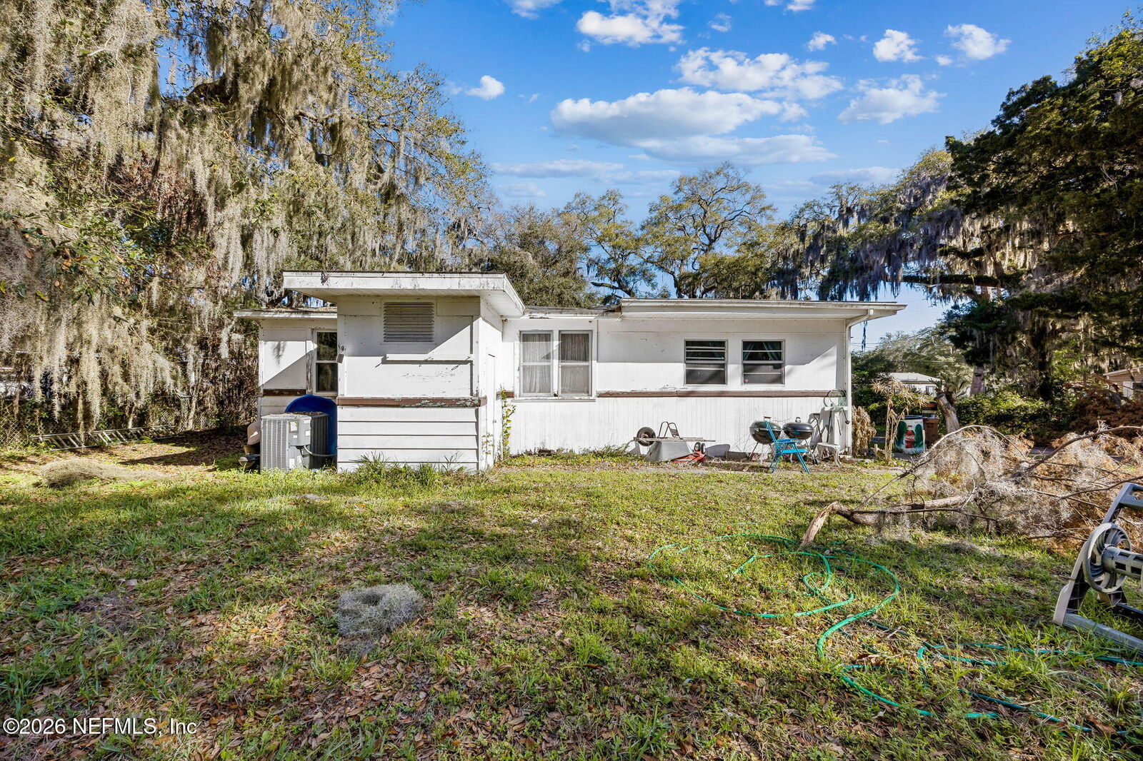 Property Photo:  862 Pioneer Drive  FL 32233 