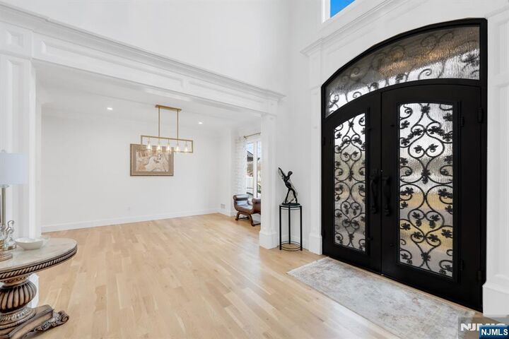 Property Photo:  495 Wilson Avenue  NJ 07652 