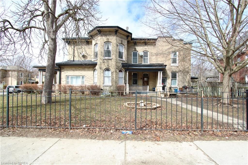 Property Photo: 119 Park Avenue 4 ON N3S 5H9