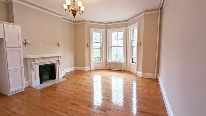 Property Photo: 387 Beacon St. 3 MA 02116