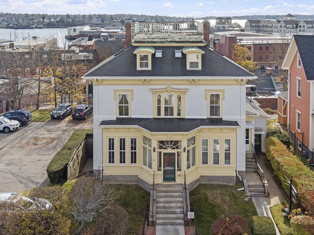 Property Photo:  35 Middle St 4  MA 01930 