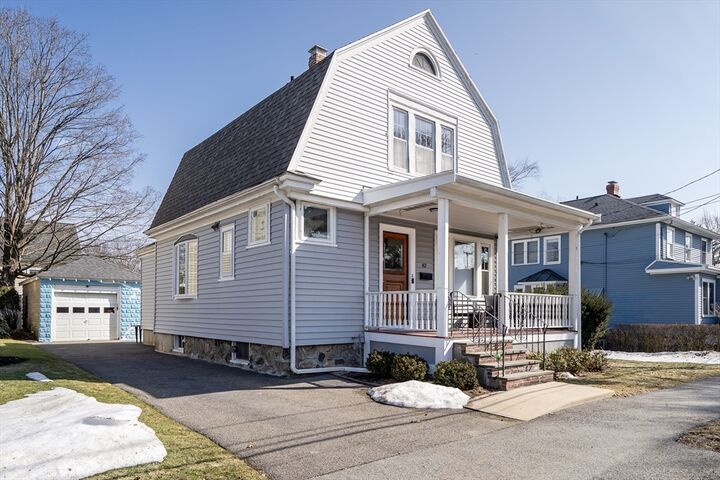 Property Photo:  82 Oak Street  MA 02421 